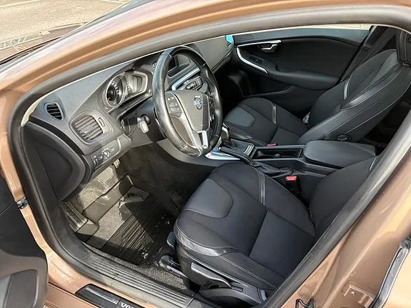 Volvo V40 2014 photo 5