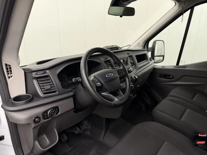 Ford Transit 2024 photo 3