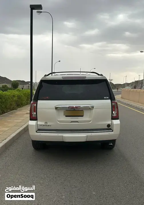 GMC Yukon 2015 photo 4