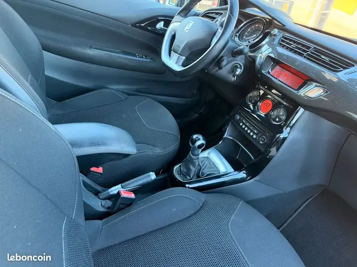 Citroen Ds3 2015 photo 3