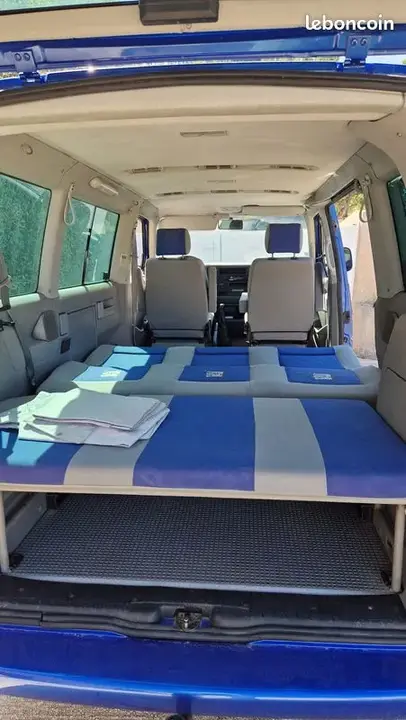 Volkswagen Multivan 1999 photo 2