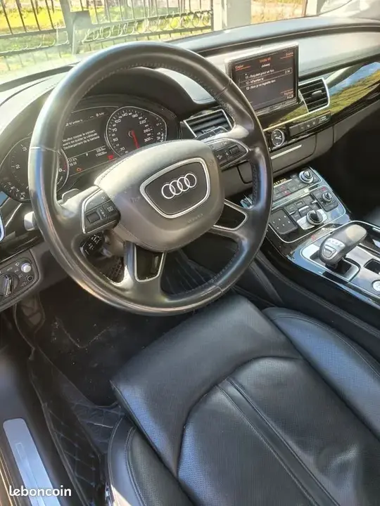 Audi A8 2017 photo 3