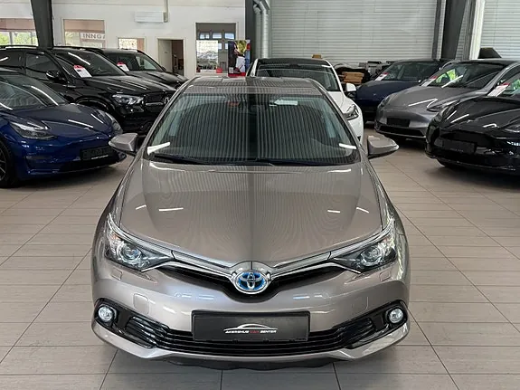 Toyota Auris 2015 photo 4