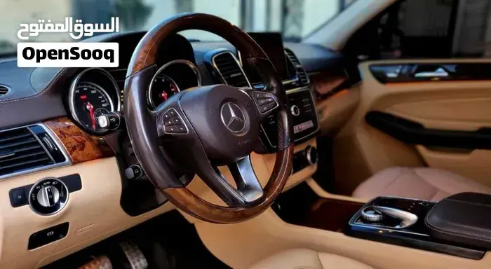 Mercedes-Benz 320 2015 photo 2