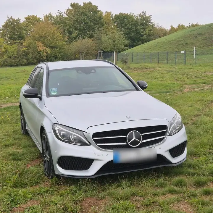 Mercedes-Benz C200