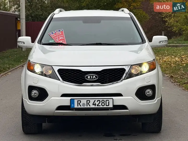 Kia Sorento 2012 photo 2