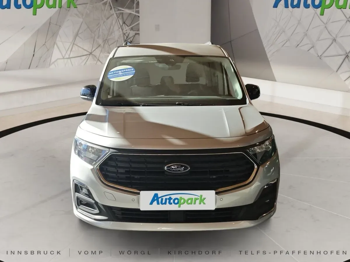 Ford Tourneo Connect photo 2