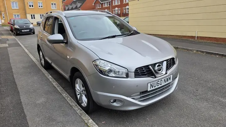Nissan Qashqai 2010 photo 2