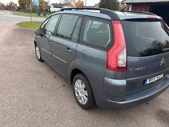 Citroen Grand C4 Picasso 2010 photo 5