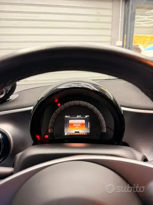 Smart Fortwo 2019 photo 5
