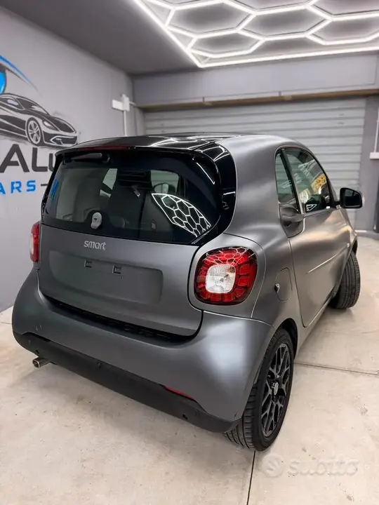 Smart Fortwo 2019 photo 3