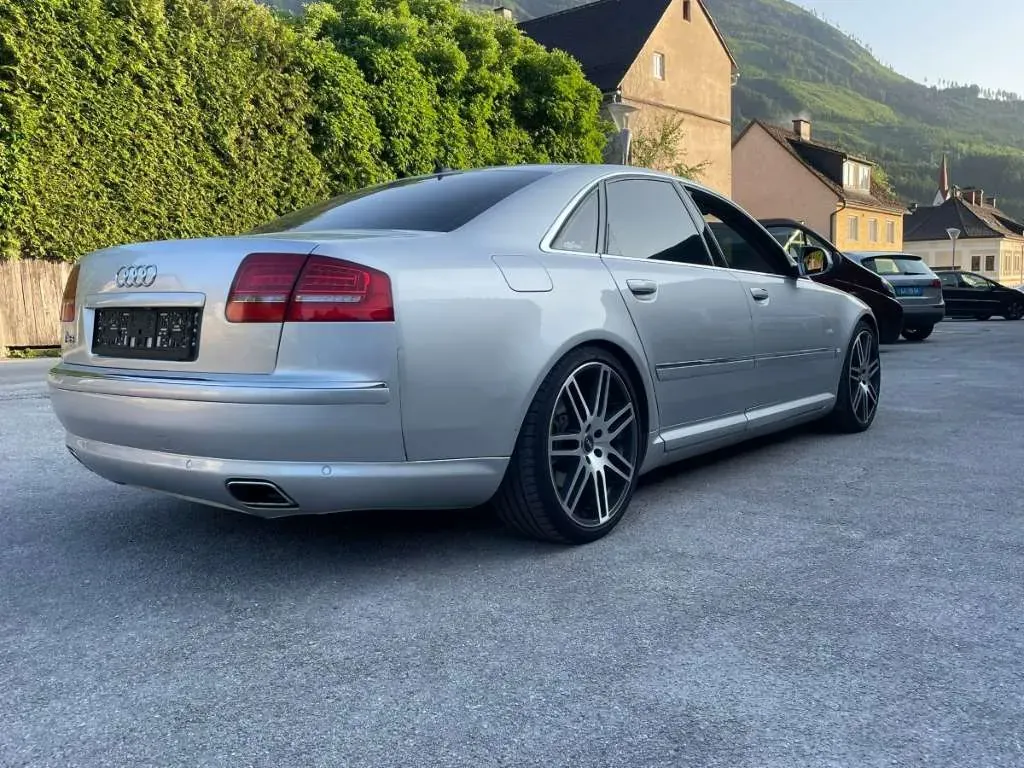 Audi A8 2005 photo 2