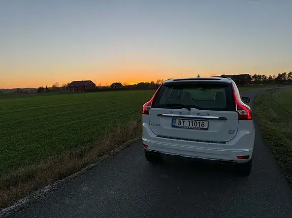 Volvo Xc60 2015 photo 2