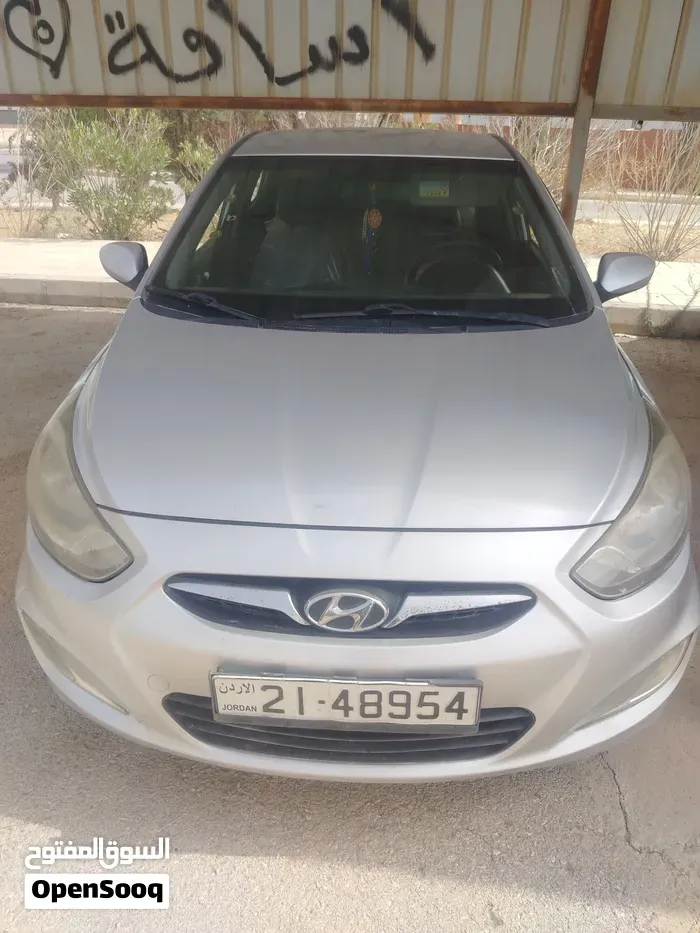 Hyundai Accent 2011 photo 5