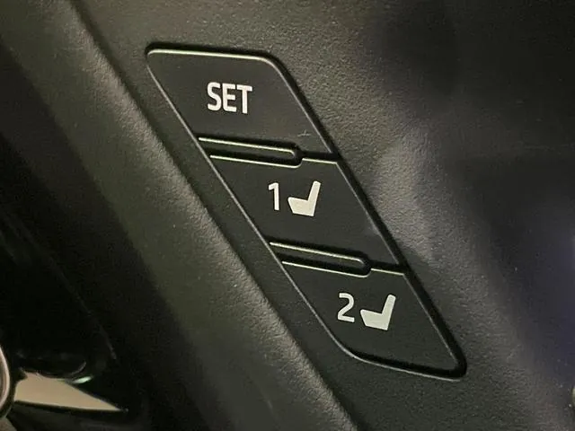 Toyota Crown Hybrid 2019 photo 5