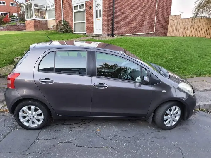 Toyota Yaris 2008 photo 4