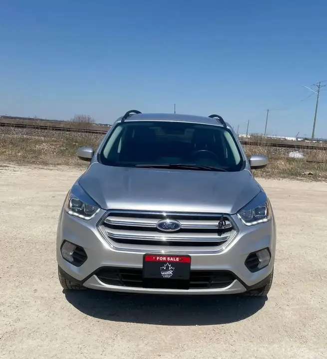 Ford Escape 2018 photo 2