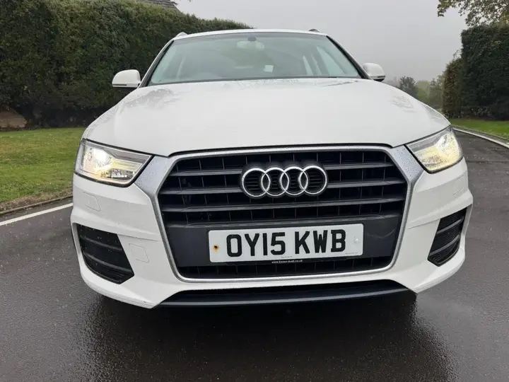 Audi Q3 2015 photo 2