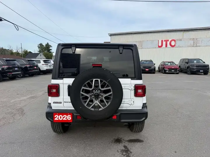 Jeep Wrangler 2026 photo 4