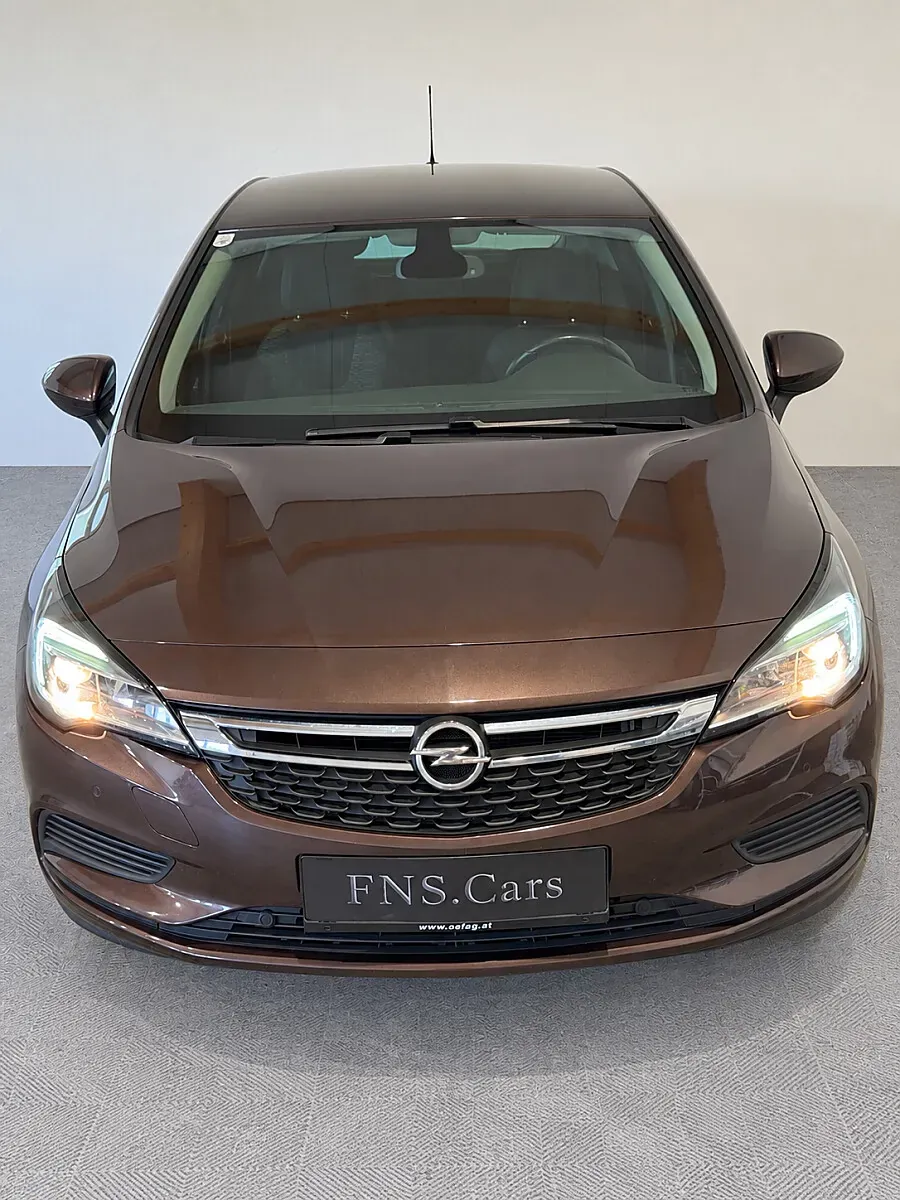 Opel Astra 2016 photo 2