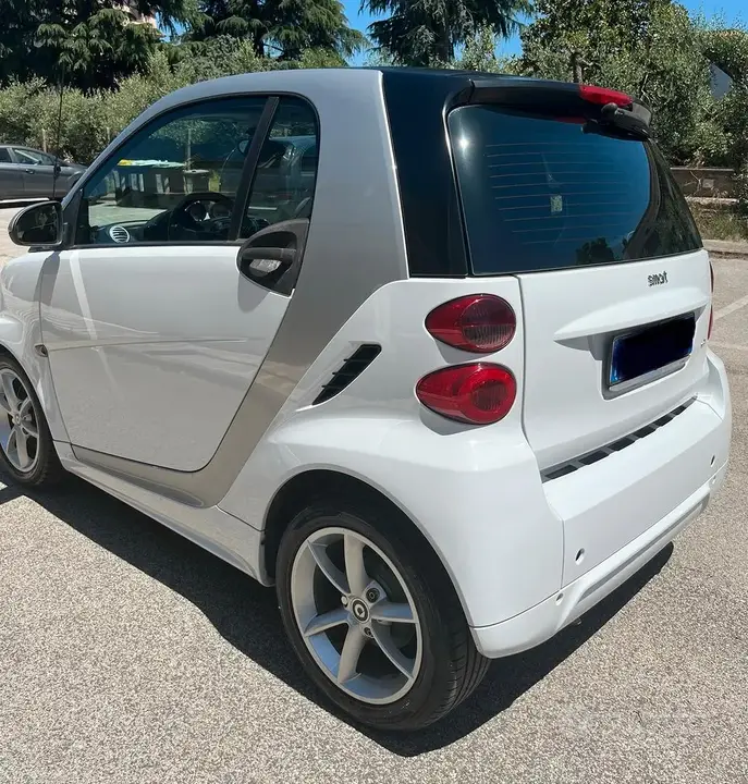 Smart Fortwo 2012 photo 3