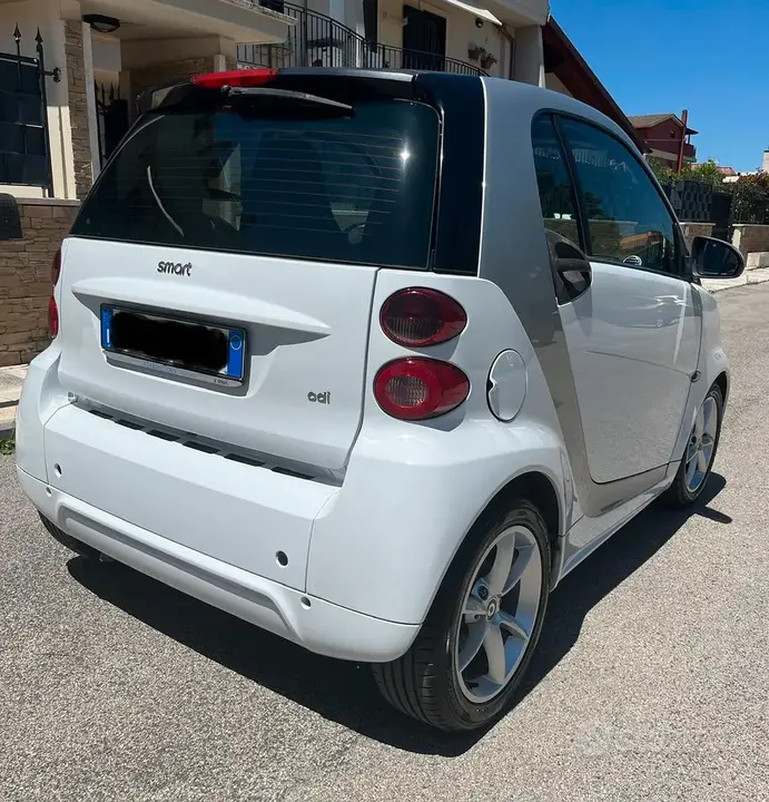 Smart Fortwo 2012 photo 2