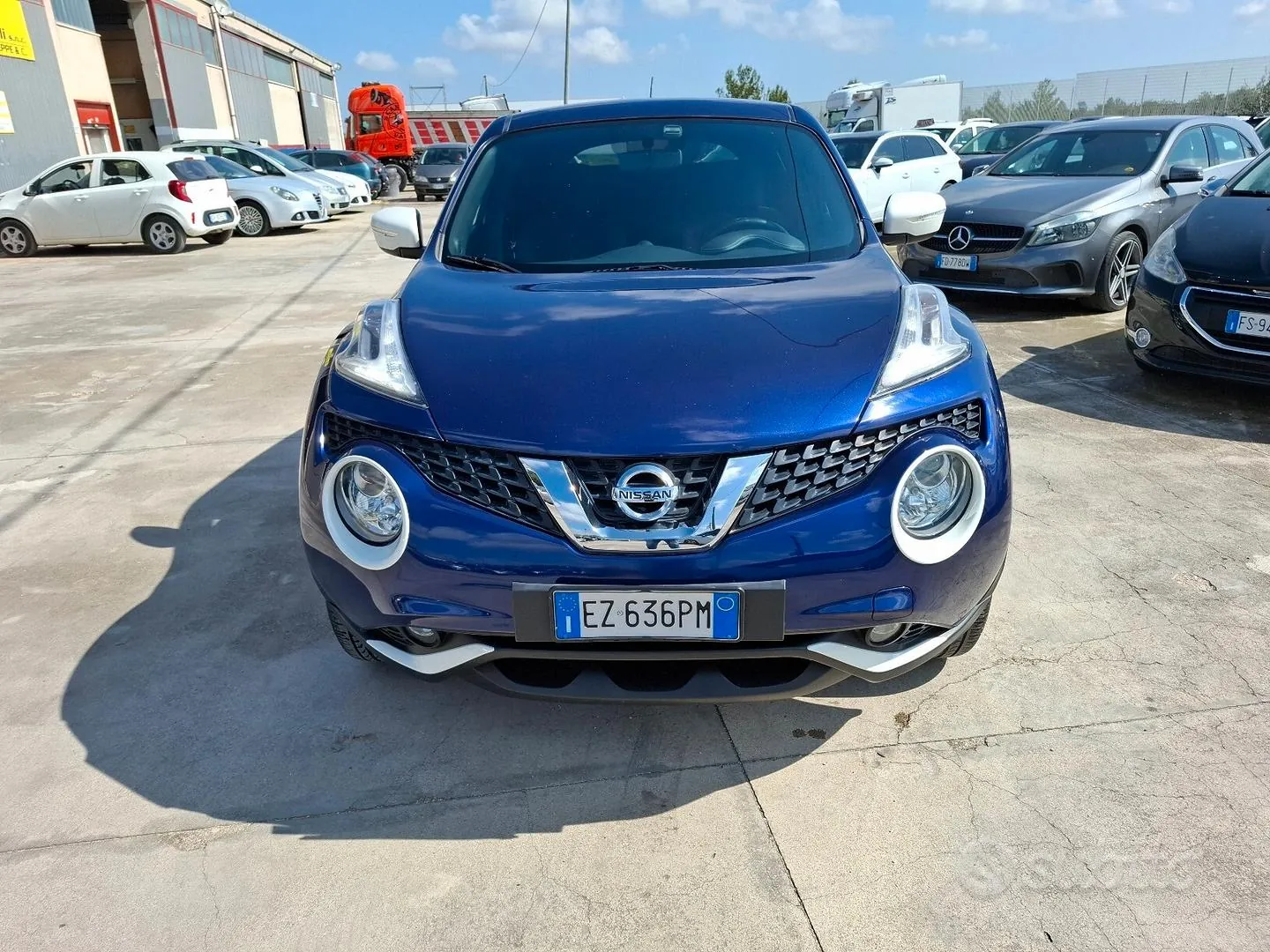 Nissan Juke 2015 photo 2