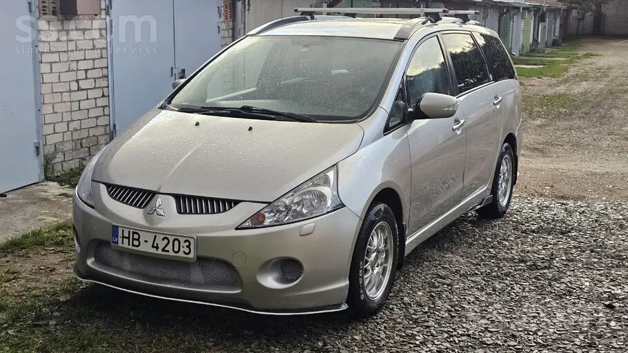 Mitsubishi Grandis
