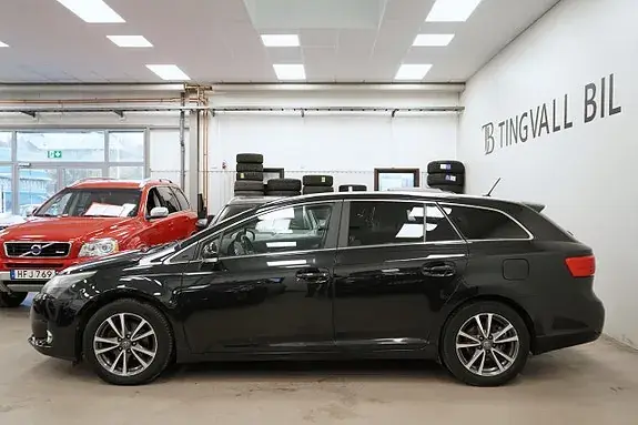 Toyota Avensis 2012 photo 2