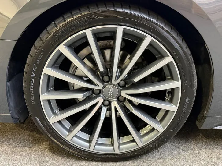 Audi A5 2019 photo 2