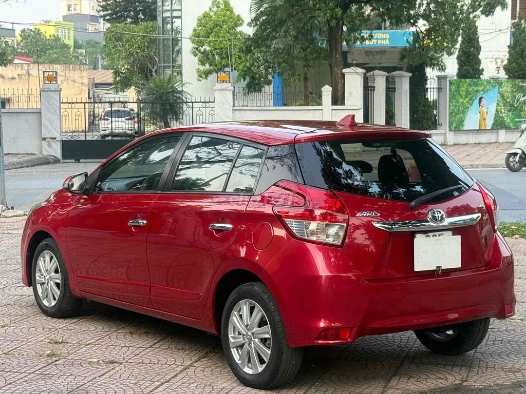 Toyota Yaris 2015 photo 3