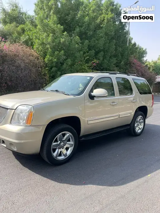 GMC Yukon 2012 photo 3