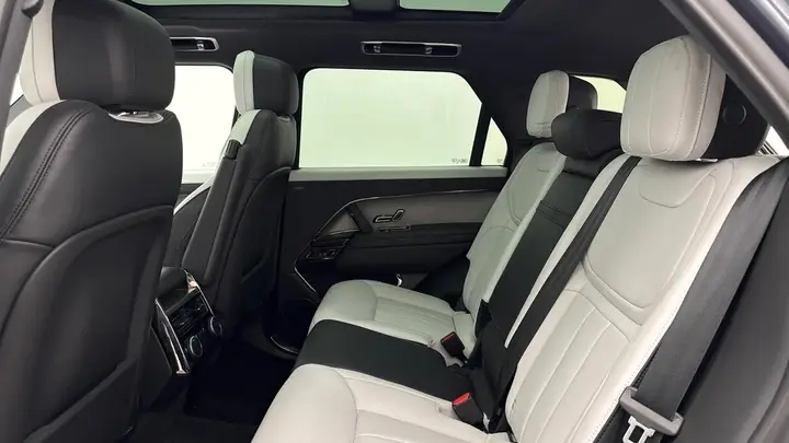 Land Rover Range Rover Sport 2025 photo 4