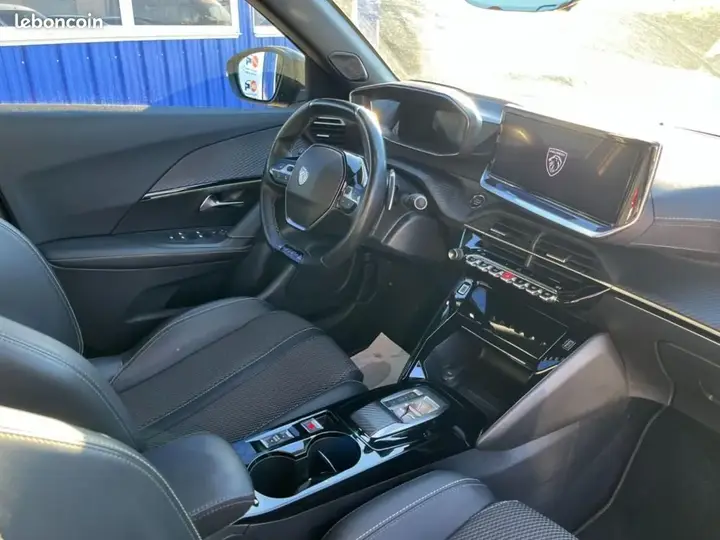 Peugeot 2008 2023 photo 3