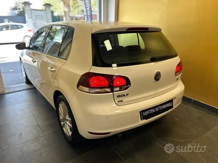 Volkswagen Golf 2010 photo 3