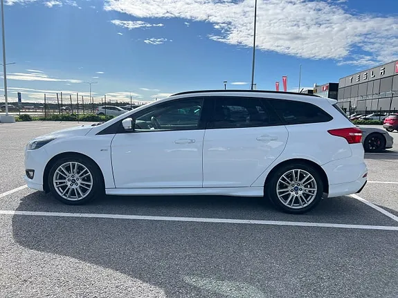 Ford Focus 2017 photo 5