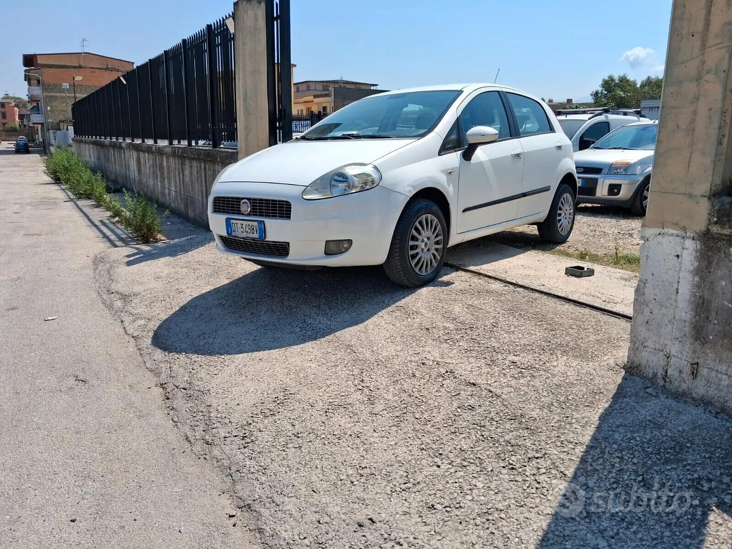 Fiat Grande Punto 2009 photo 5