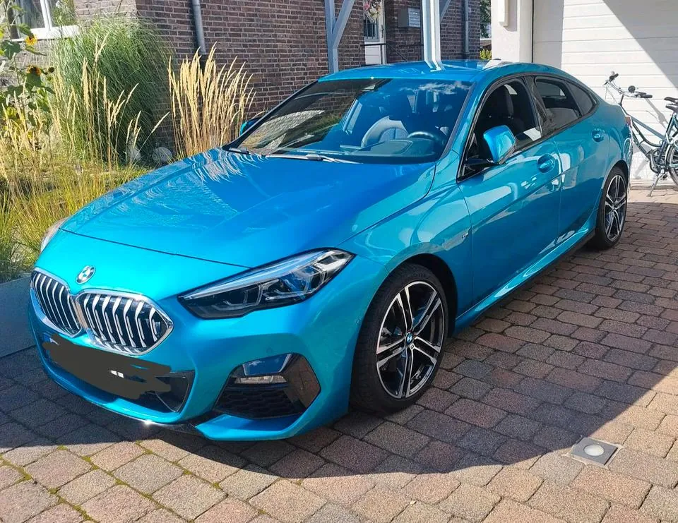 BMW 218I