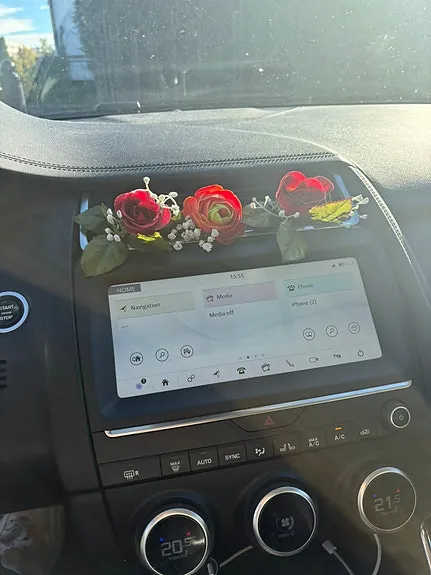 Jaguar E-Pace 2019 photo 3
