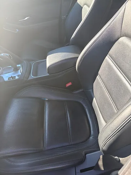 Jaguar E-Pace 2019 photo 2