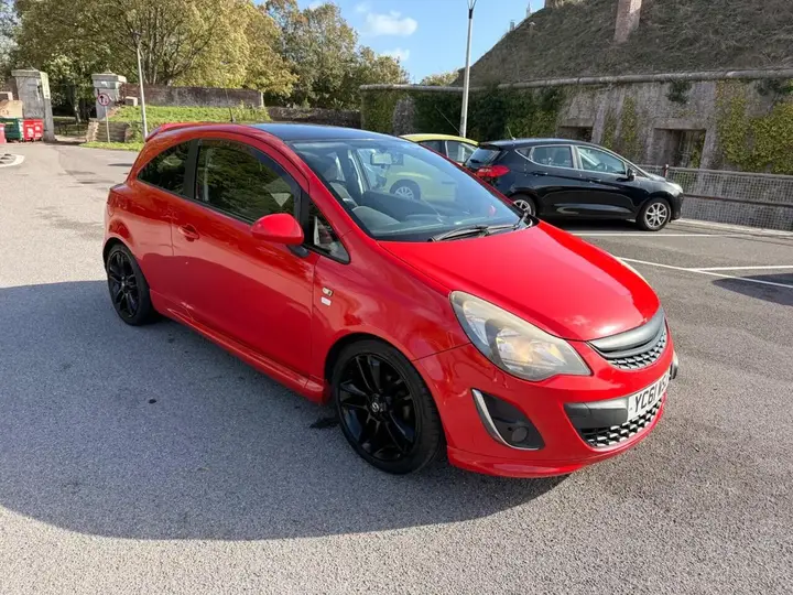 Vauxhall Corsa 2011 photo 2