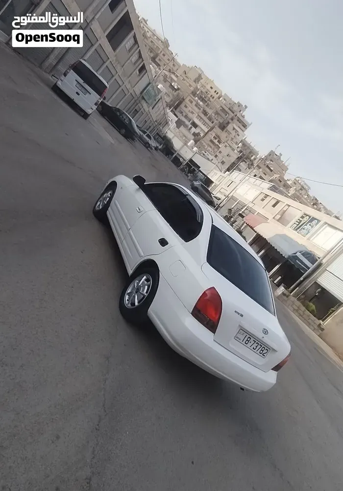 Hyundai Elantra 2002 photo 2