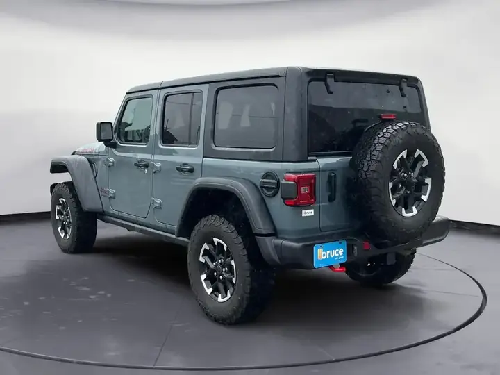 Jeep Wrangler 2026 photo 3