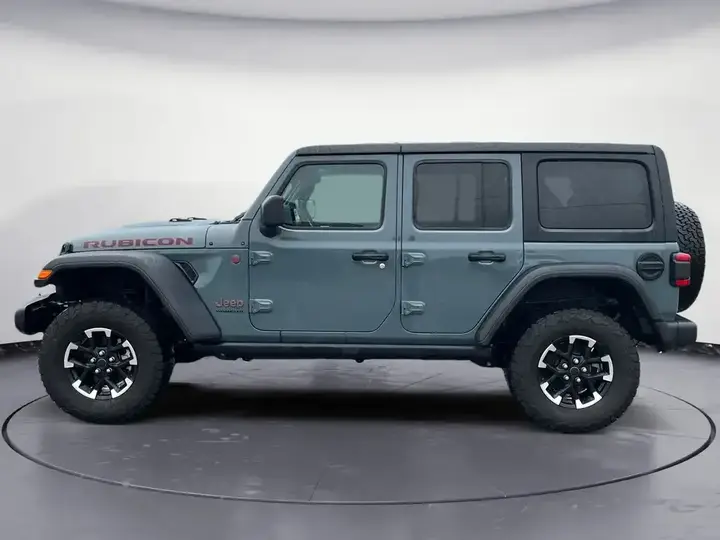 Jeep Wrangler 2026 photo 2
