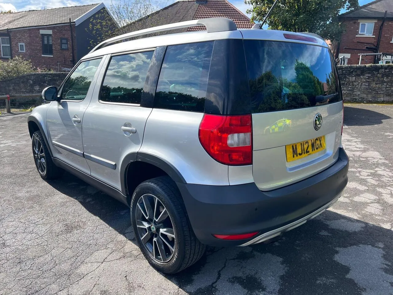 Skoda Yeti 2012 photo 3
