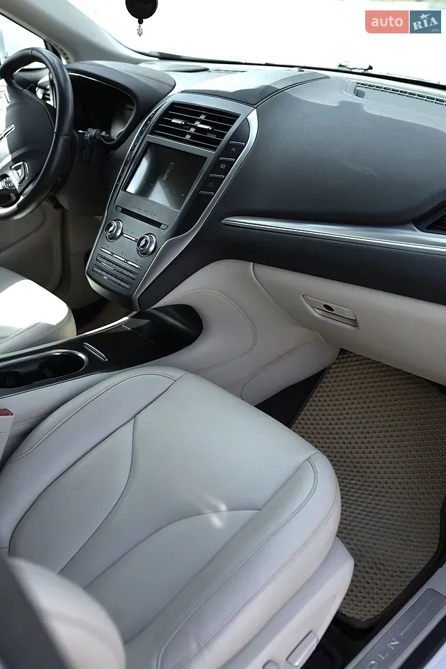 Lincoln Mkc 2017 photo 4