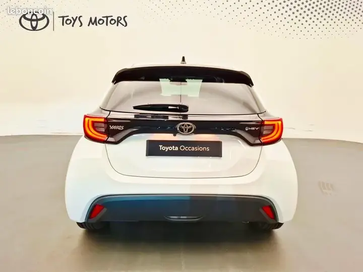 Toyota Yaris 2025 photo 4