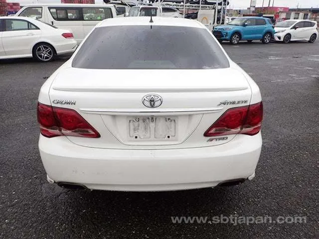 Toyota Crown 2008 photo 5