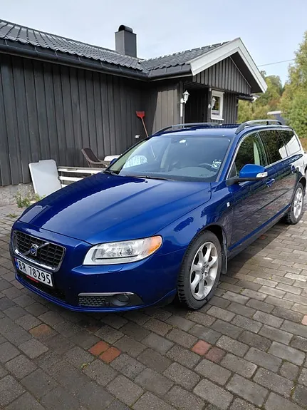 Volvo V70 2009 photo 3