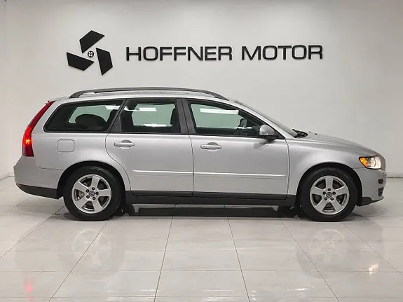 Volvo V50 2010 photo 4